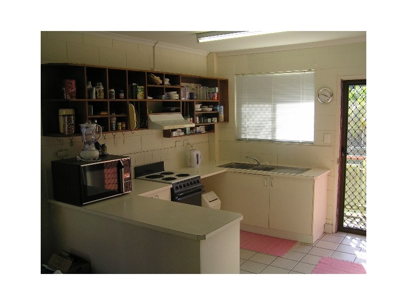 17/14 Island Drive, Cannonvale QLD 4802