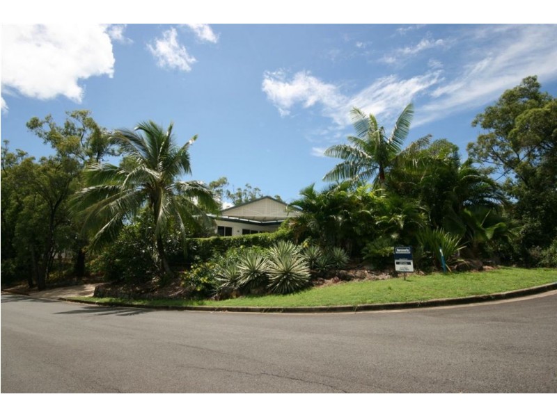 14 Passage Ave, Shute Harbour QLD 4802
