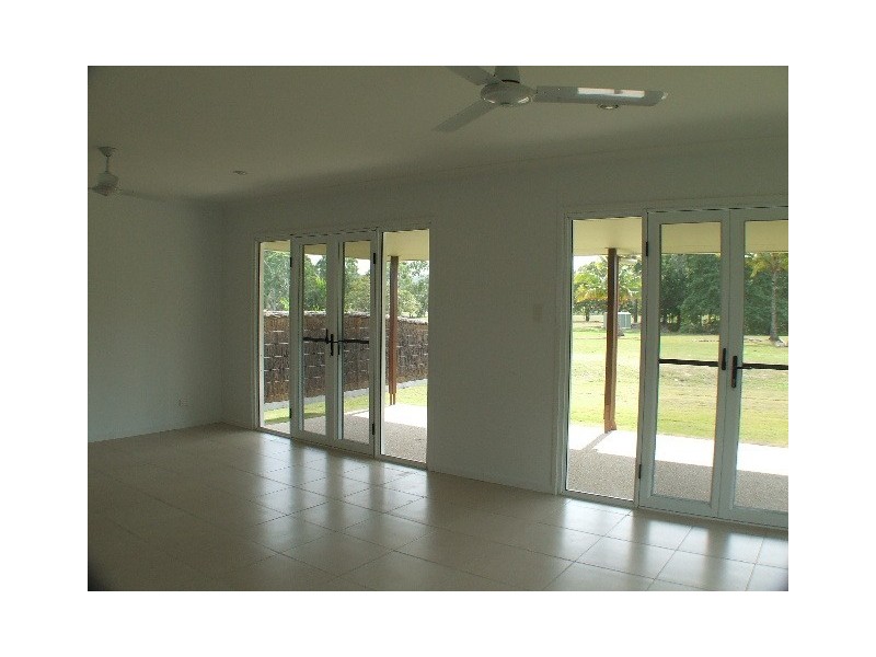 Lot 4 Abell Rd, Cannonvale QLD 4802