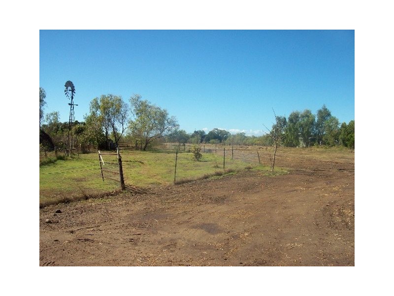 18502 Bruce Highway, Bowen QLD 4805