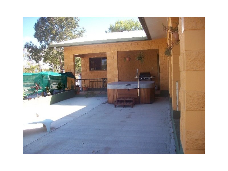 18502 Bruce Highway, Bowen QLD 4805