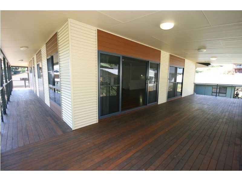 64 Jones Rd, Cannonvale QLD 4802