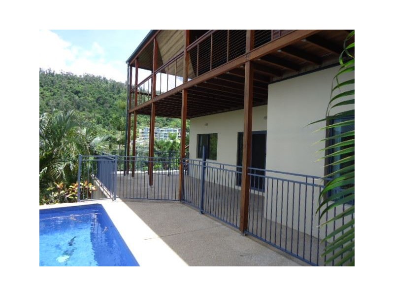 26 Nara Ave, Airlie Beach QLD 4802