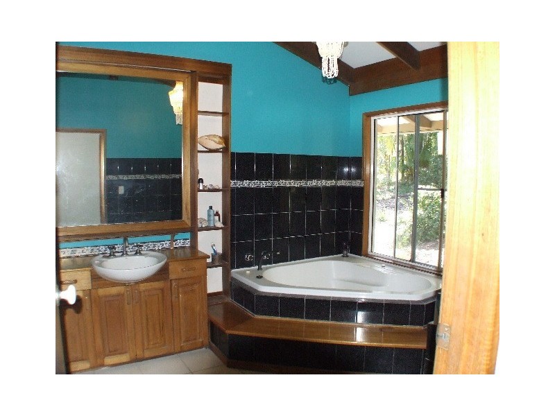 267 Sugarloaf Road, Sugarloaf QLD 4800