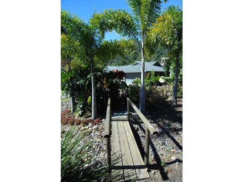 73 Stanley Drive, Cannonvale QLD 4802