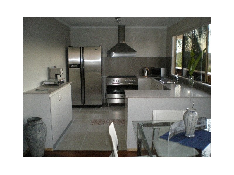 17 South Molle Boulevard, Cannonvale QLD 4802