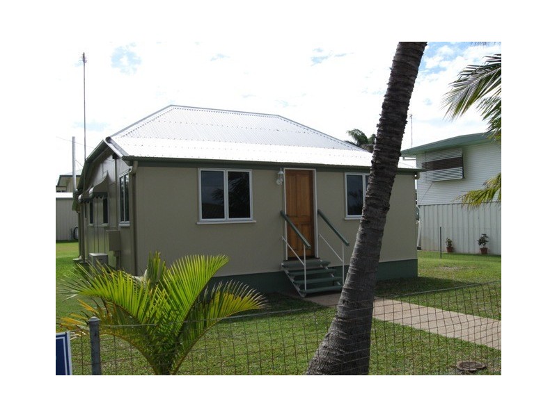 90 Powell Street, Bowen QLD 4805