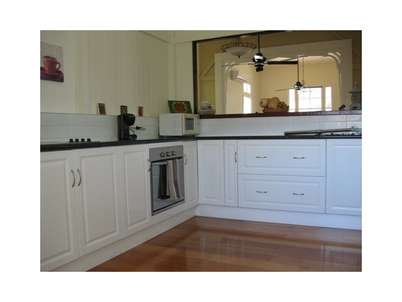 37 Gregory Street, Bowen QLD 4805