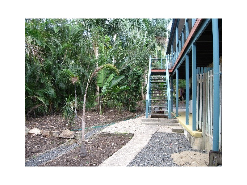 8 Iluka Street, Cannonvale QLD 4802