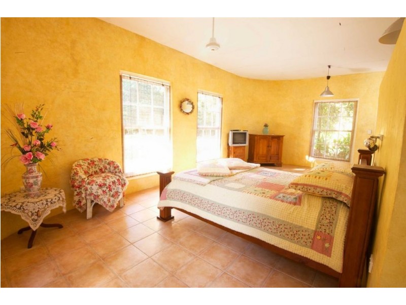 216 Forestry Road, Brandy Creek QLD 4800