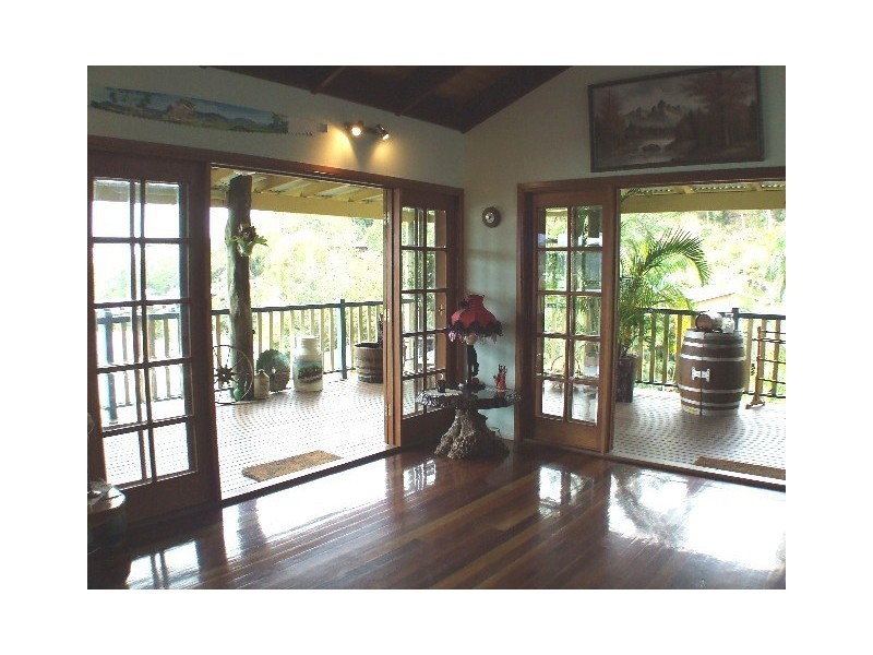59 Eshelby Drive, Cannonvale QLD 4802