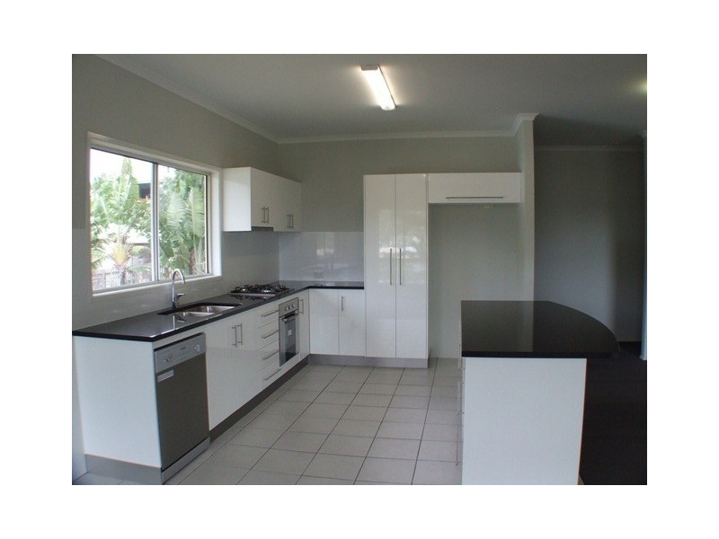 34 Grace Avenue, Cannonvale QLD 4802