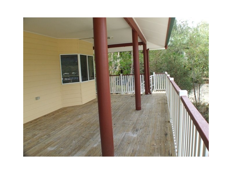 34 Grace Avenue, Cannonvale QLD 4802