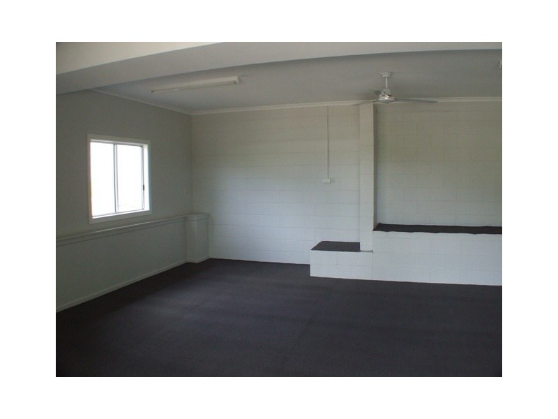 34 Grace Avenue, Cannonvale QLD 4802