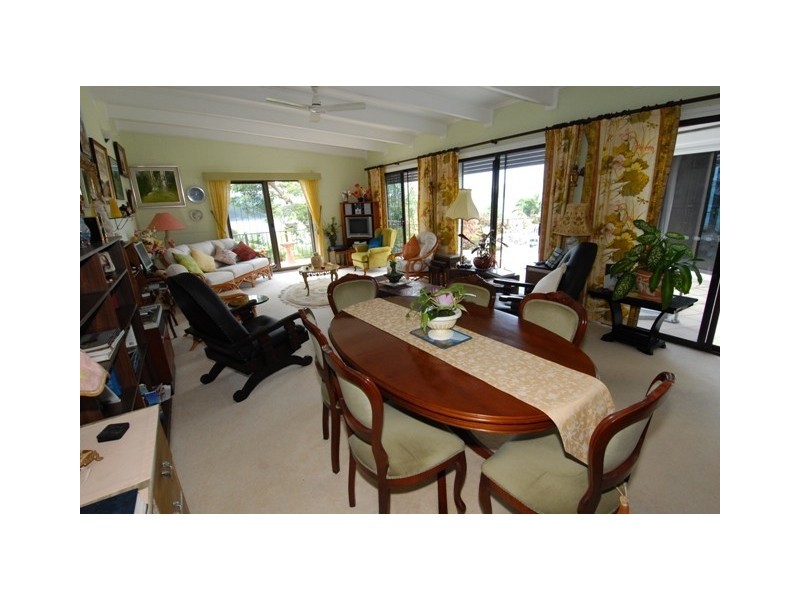 5 Shutehaven Close, Shute Harbour QLD 4802