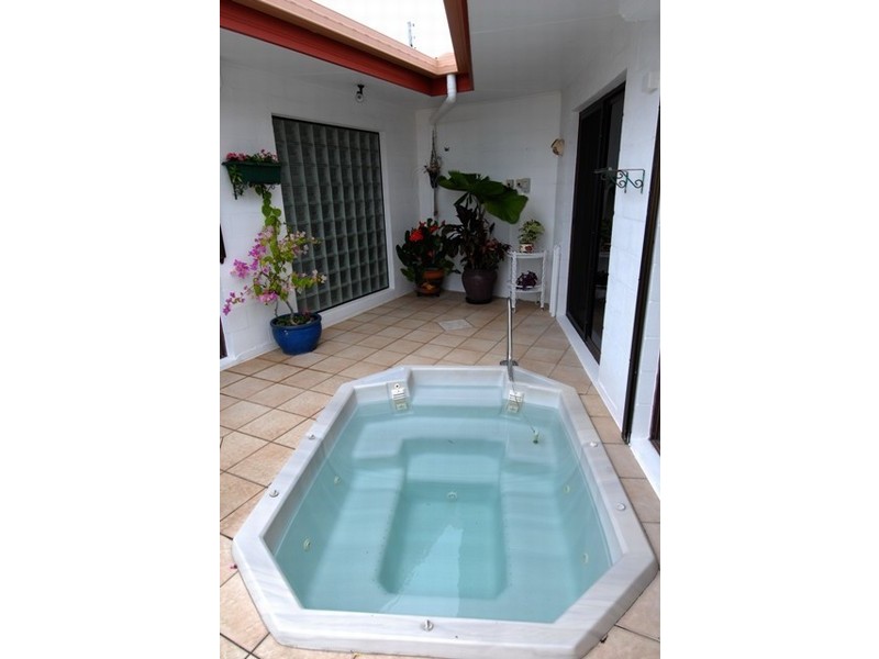 5 Shutehaven Close, Shute Harbour QLD 4802