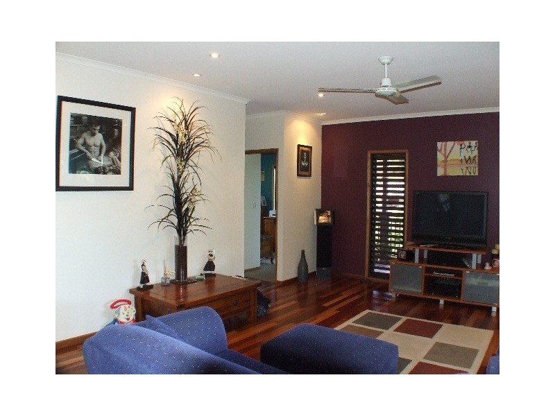 39 Tropic Road, Cannonvale QLD 4802