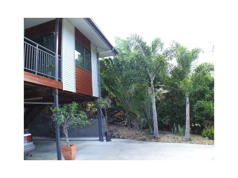 39 Tropic Road, Cannonvale QLD 4802