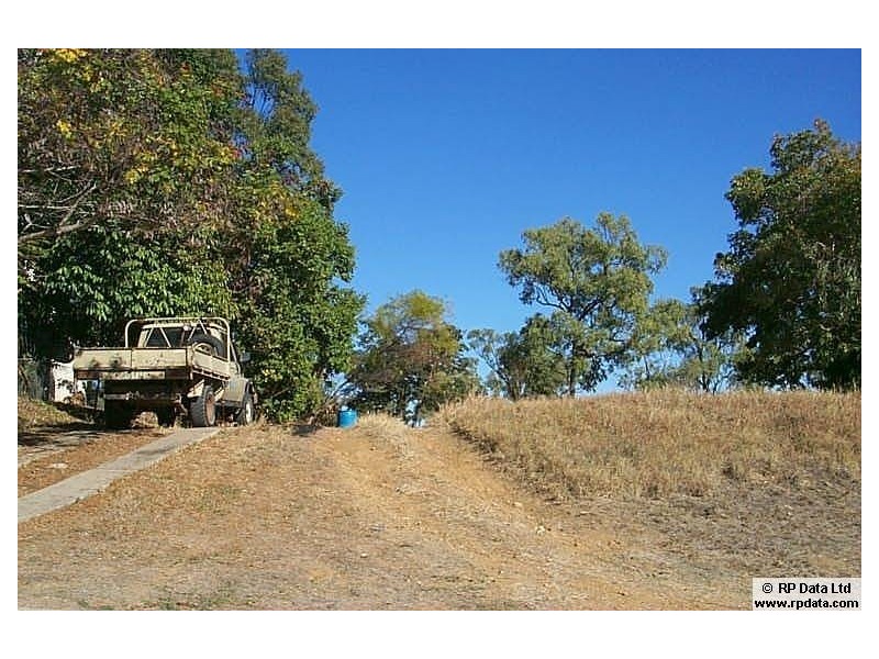 24 Parkinson Street, Collinsville QLD 4804