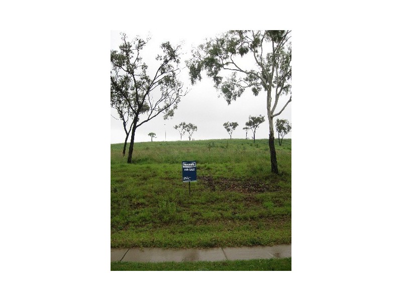 279 Links Road, Bowen QLD 4805
