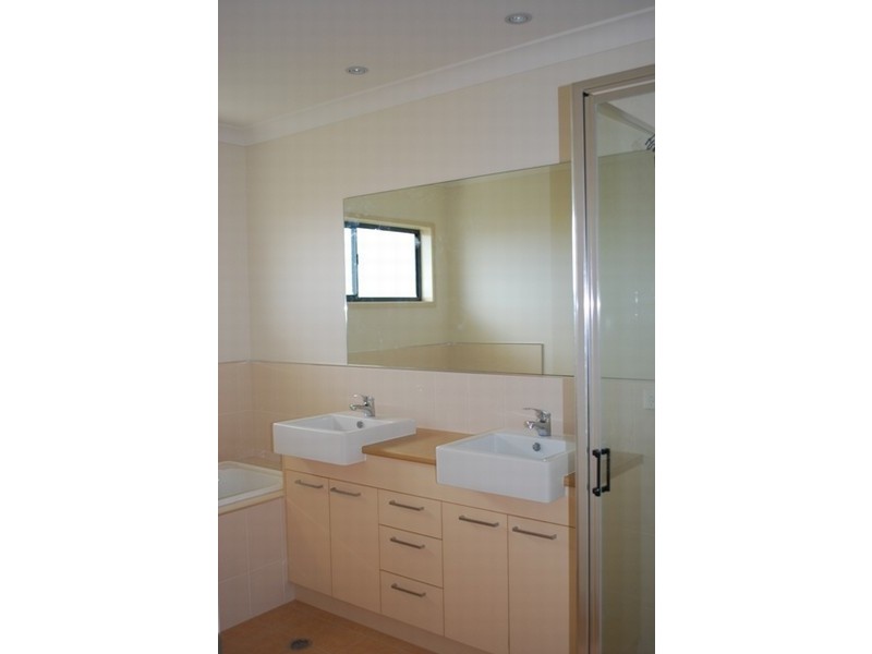 5 Honey Myrtle Street, Proserpine QLD 4800