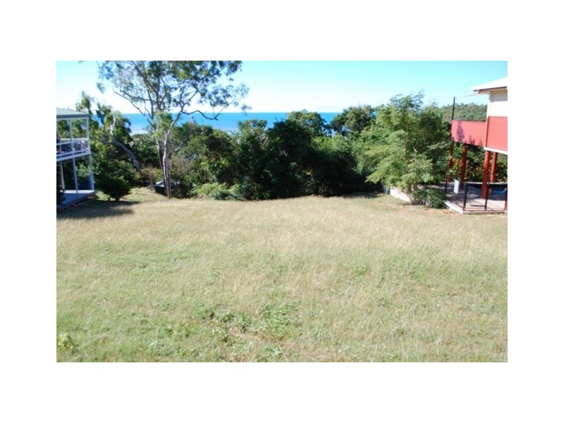 16 Gloucester Avenue, Airlie Beach QLD 4802