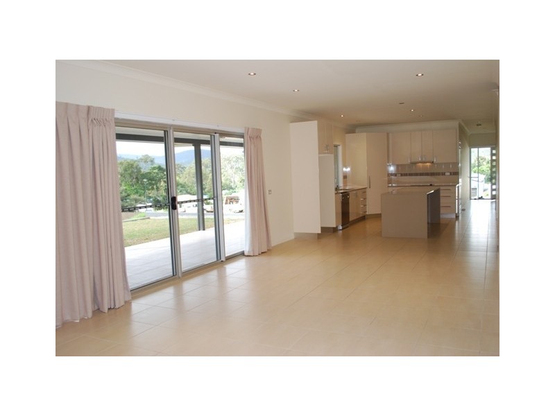 12 Armada Crescent, Jubilee Pocket QLD 4802
