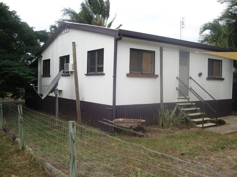 34 Creek Street, Bowen QLD 4805