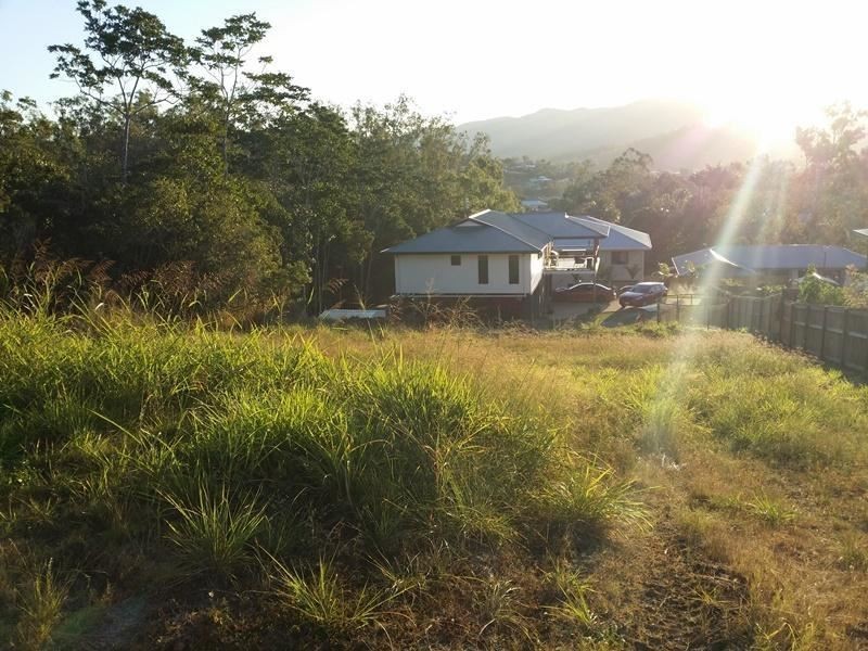 14 Tanika Road, Cannonvale QLD 4802