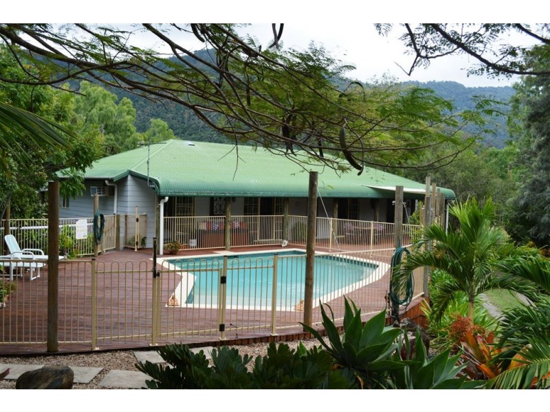 317 Sugarloaf Road, Sugarloaf QLD 4800