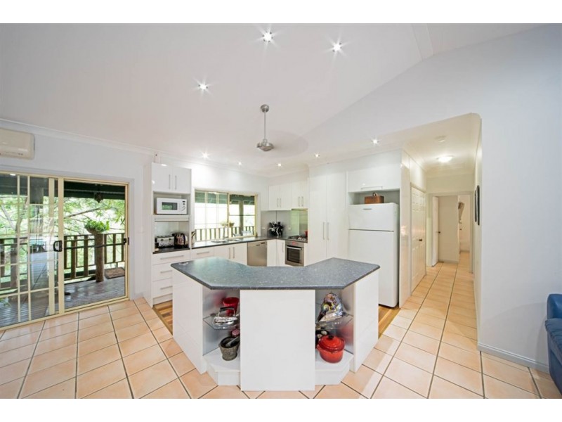 317 Sugarloaf Road, Sugarloaf QLD 4800