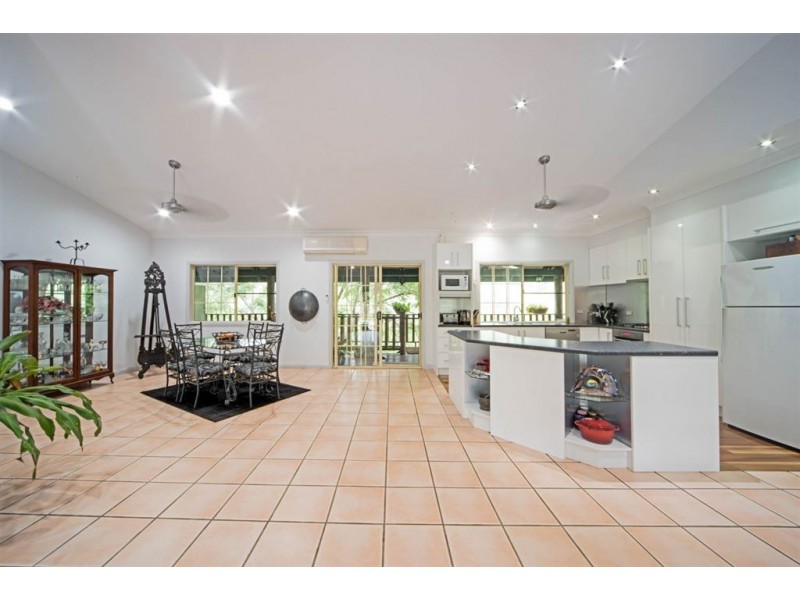 317 Sugarloaf Road, Sugarloaf QLD 4800
