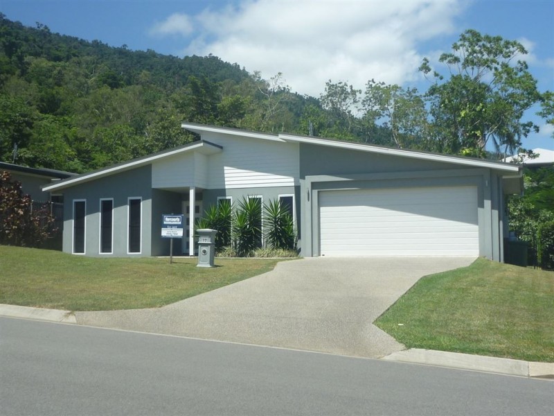 32 Ridge View Road, Cannonvale QLD 4802