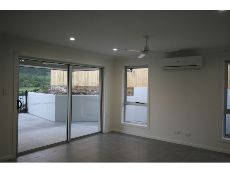 28 Abell Road, Cannonvale QLD 4802