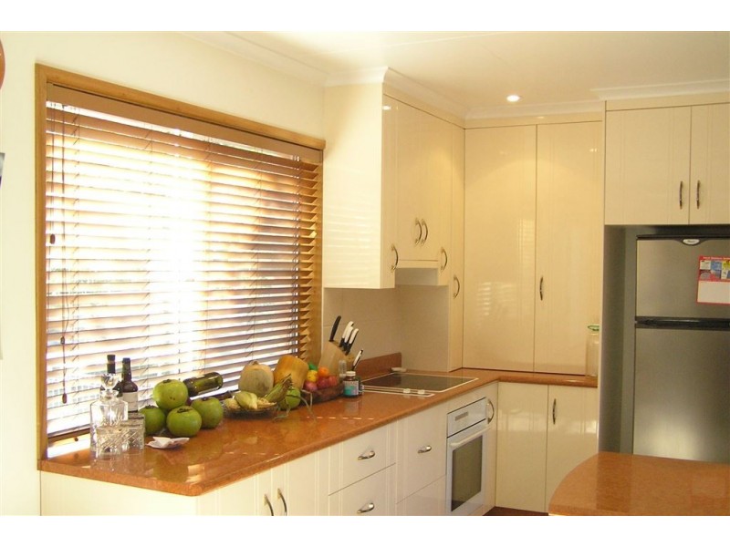 12 Horseshoe Bay Road, Bowen QLD 4805