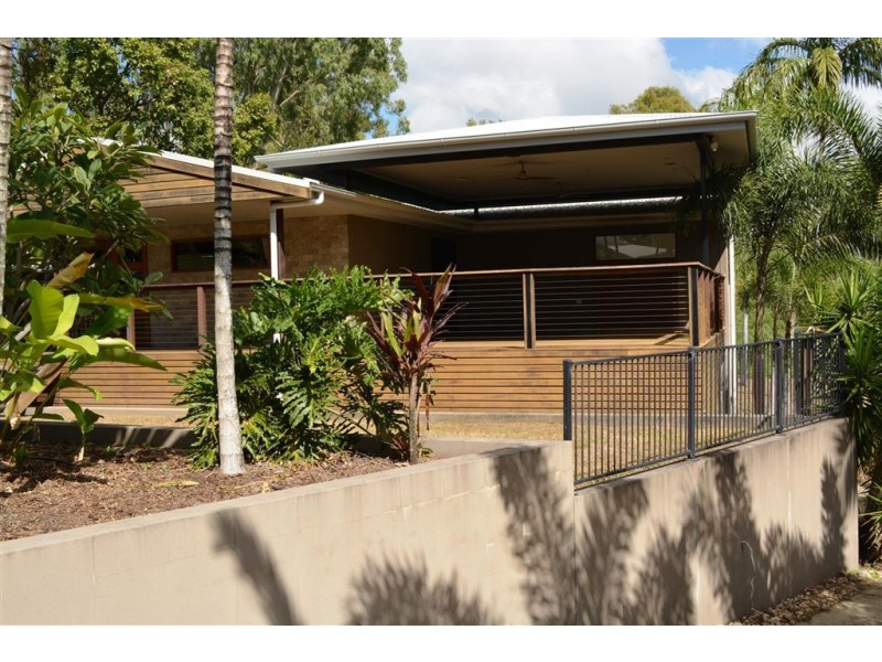 9 Alice Court, Cannonvale QLD 4802