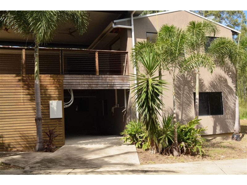 9 Alice Court, Cannonvale QLD 4802