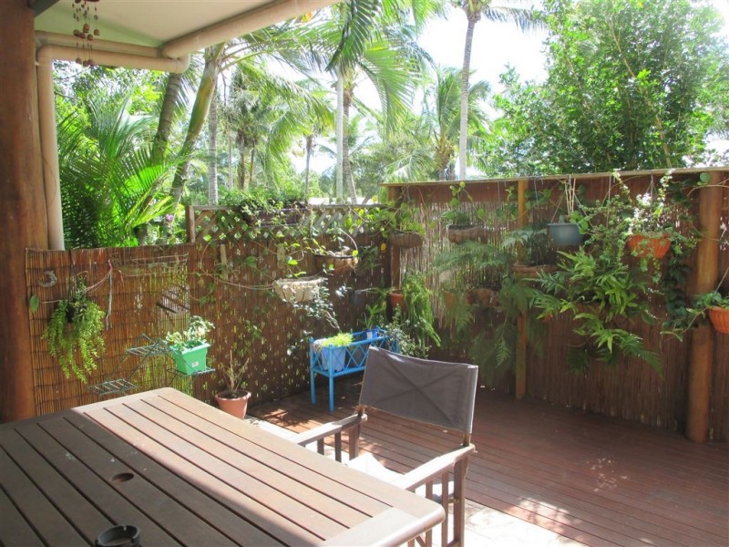 33 Tropic Road, Cannonvale QLD 4802