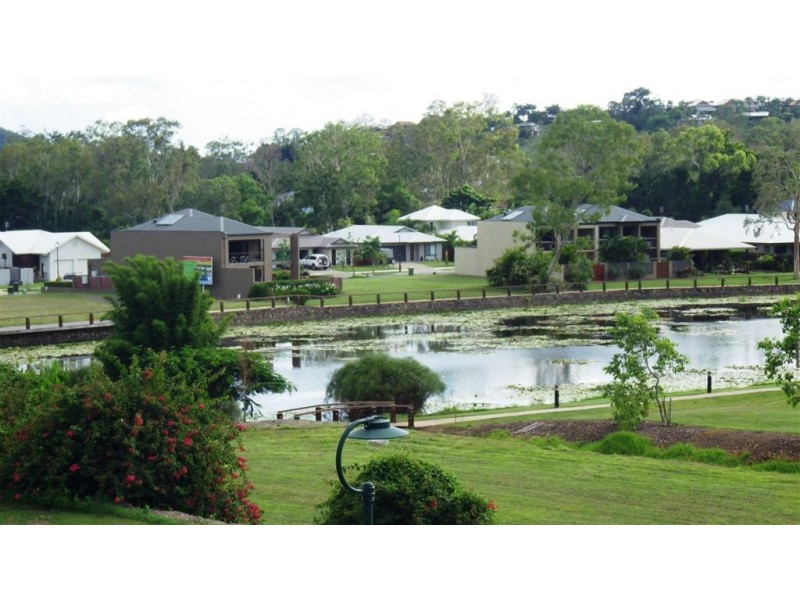 16 Parker Road, Cannonvale QLD 4802