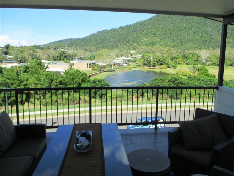 6 Parker Road, Cannonvale QLD 4802