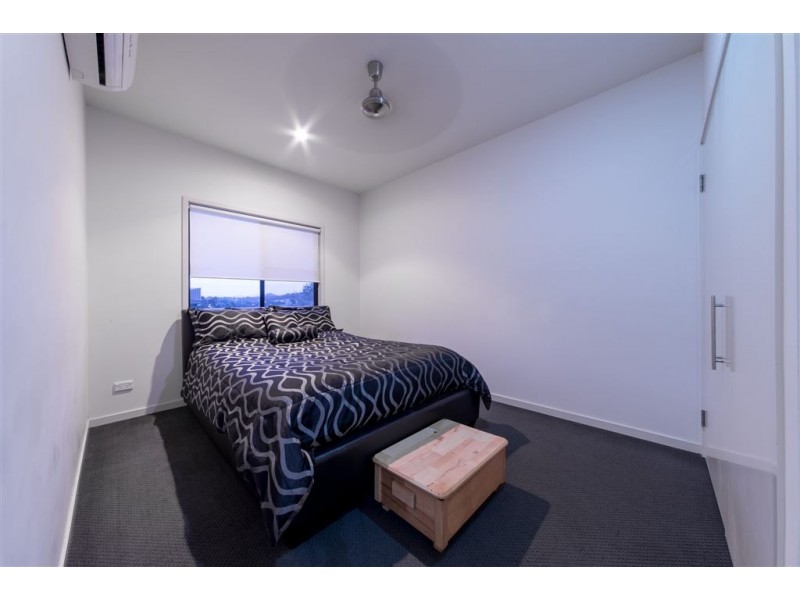 20 Whitehaven Crescent, Cannonvale QLD 4802