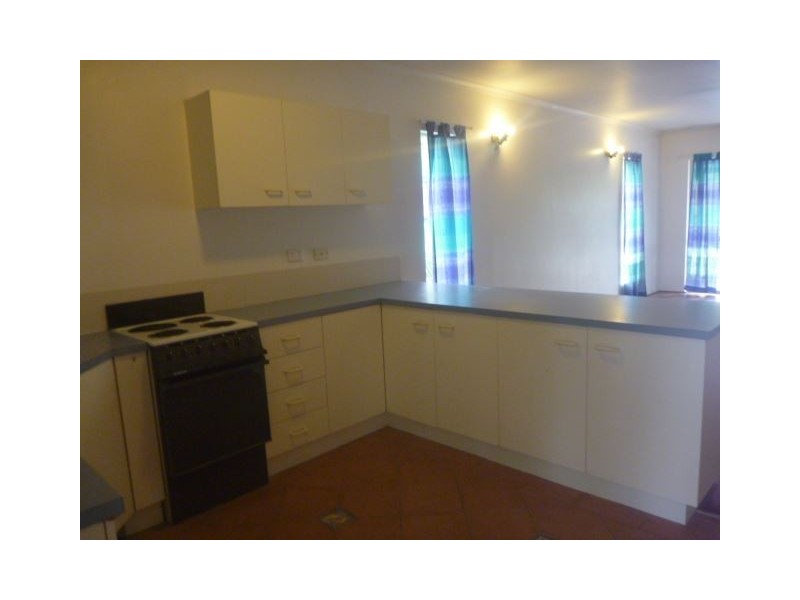 Unit 8/5 Border Drive, Cannonvale QLD 4802