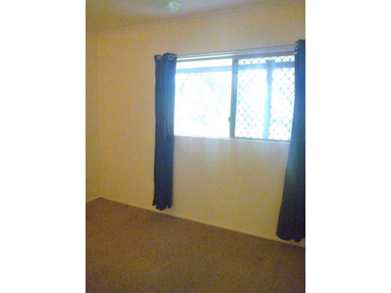 Unit 8/5 Border Drive, Cannonvale QLD 4802