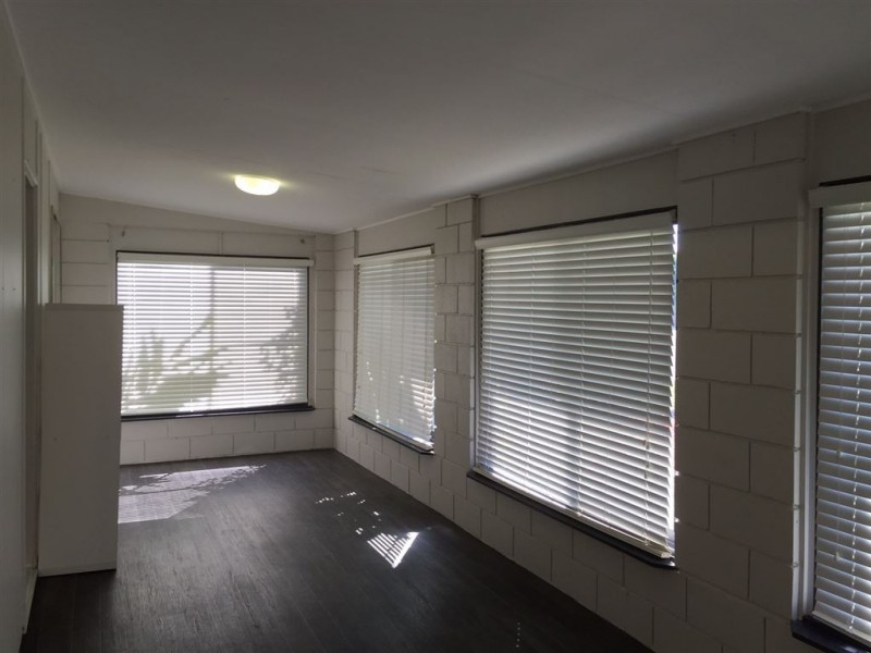 12 Schnapper Street, Cannonvale QLD 4802