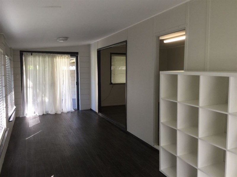 12 Schnapper Street, Cannonvale QLD 4802