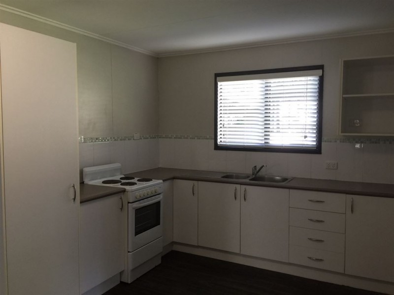 12 Schnapper Street, Cannonvale QLD 4802