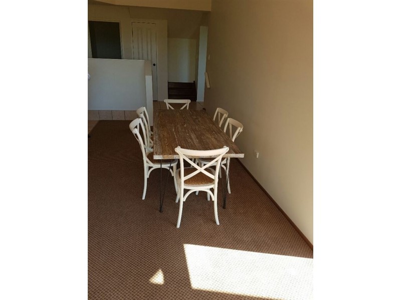 5 Illawong Street, Cannonvale QLD 4802
