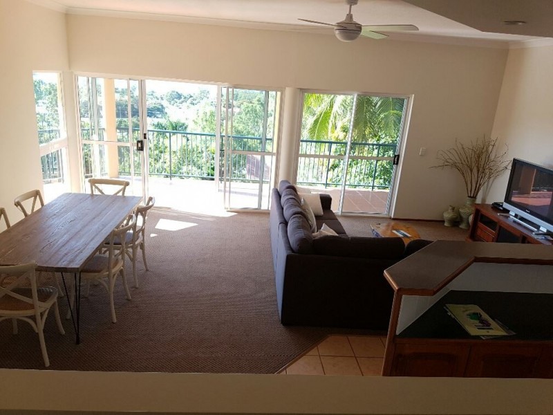 5 Illawong Street, Cannonvale QLD 4802