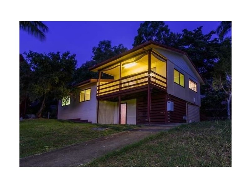 8 Coryule Place, Cannonvale QLD 4802