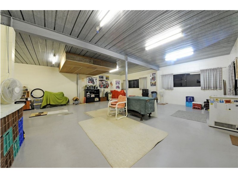 24 Illawong Street, Cannonvale QLD 4802